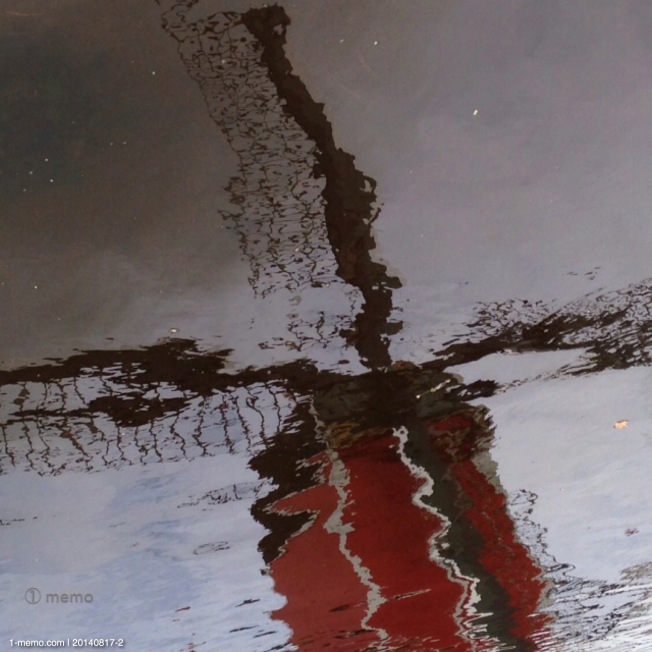 Reflection Red Hollow Post Polder Windmill | 20140817-2 | 1-memo.com | Rotated but otherwise unedited iphone 5c image .... amazing...
